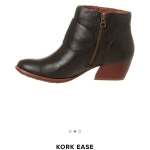 Kork-Ease never worn sz 7.5 black leather booties